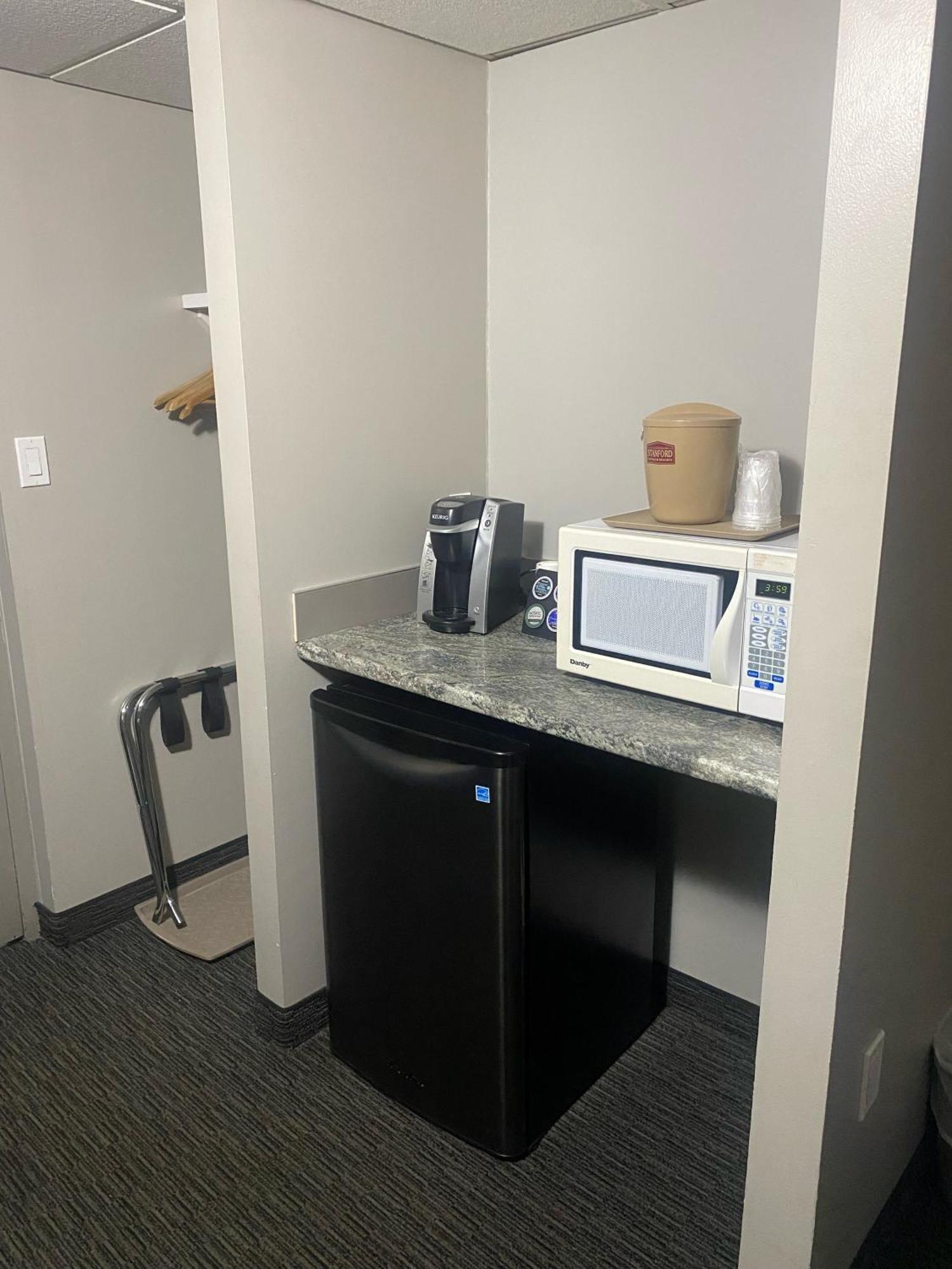 Travelodge By Wyndham Grande Prairie Dış mekan fotoğraf