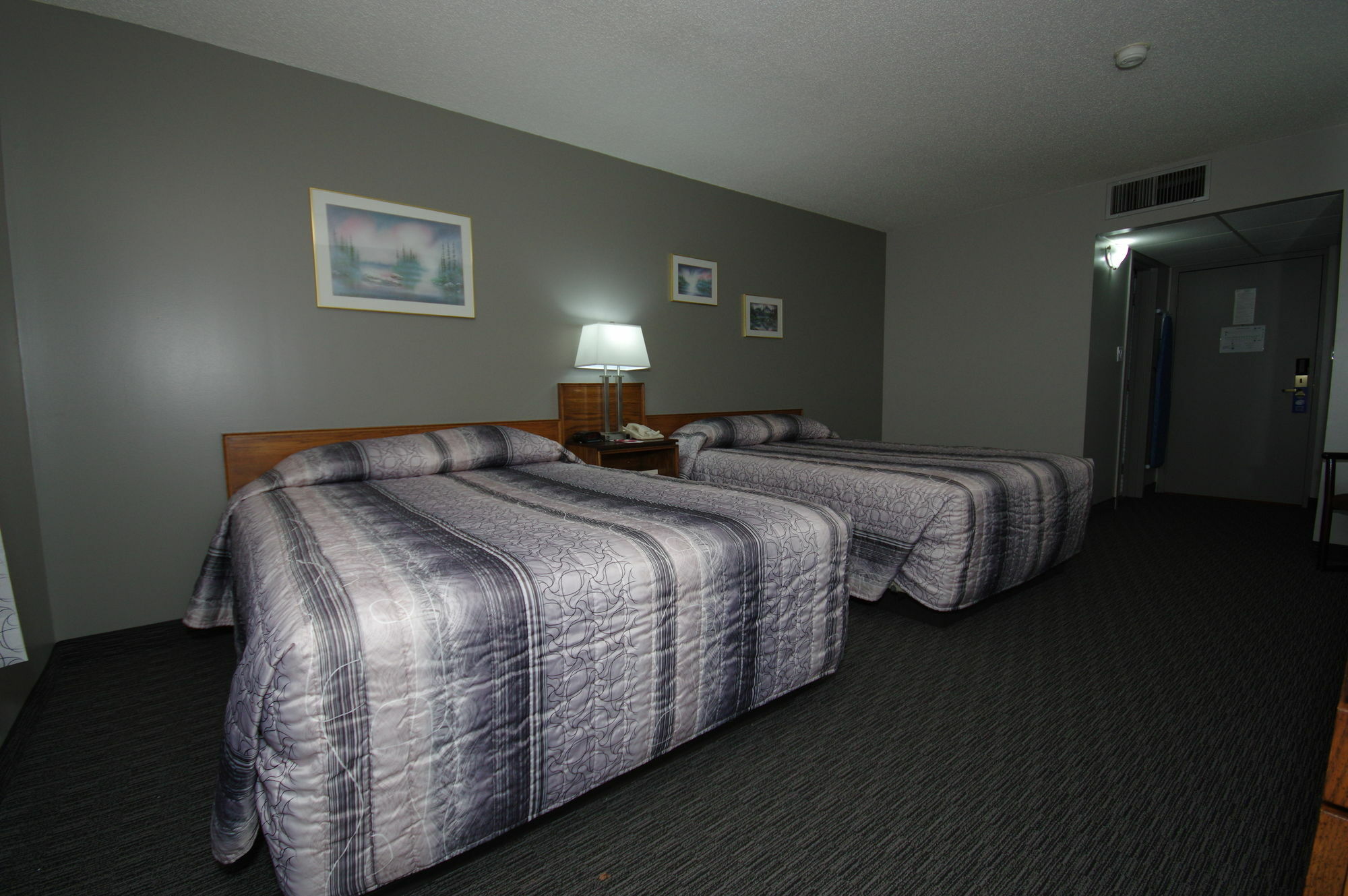 Travelodge By Wyndham Grande Prairie Dış mekan fotoğraf